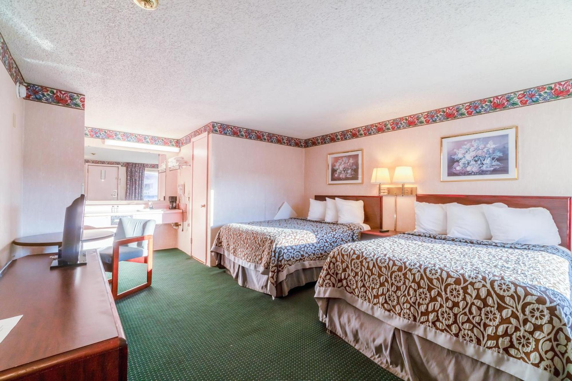 Ozark Junction Mountain View By Oyo Motel Екстериор снимка