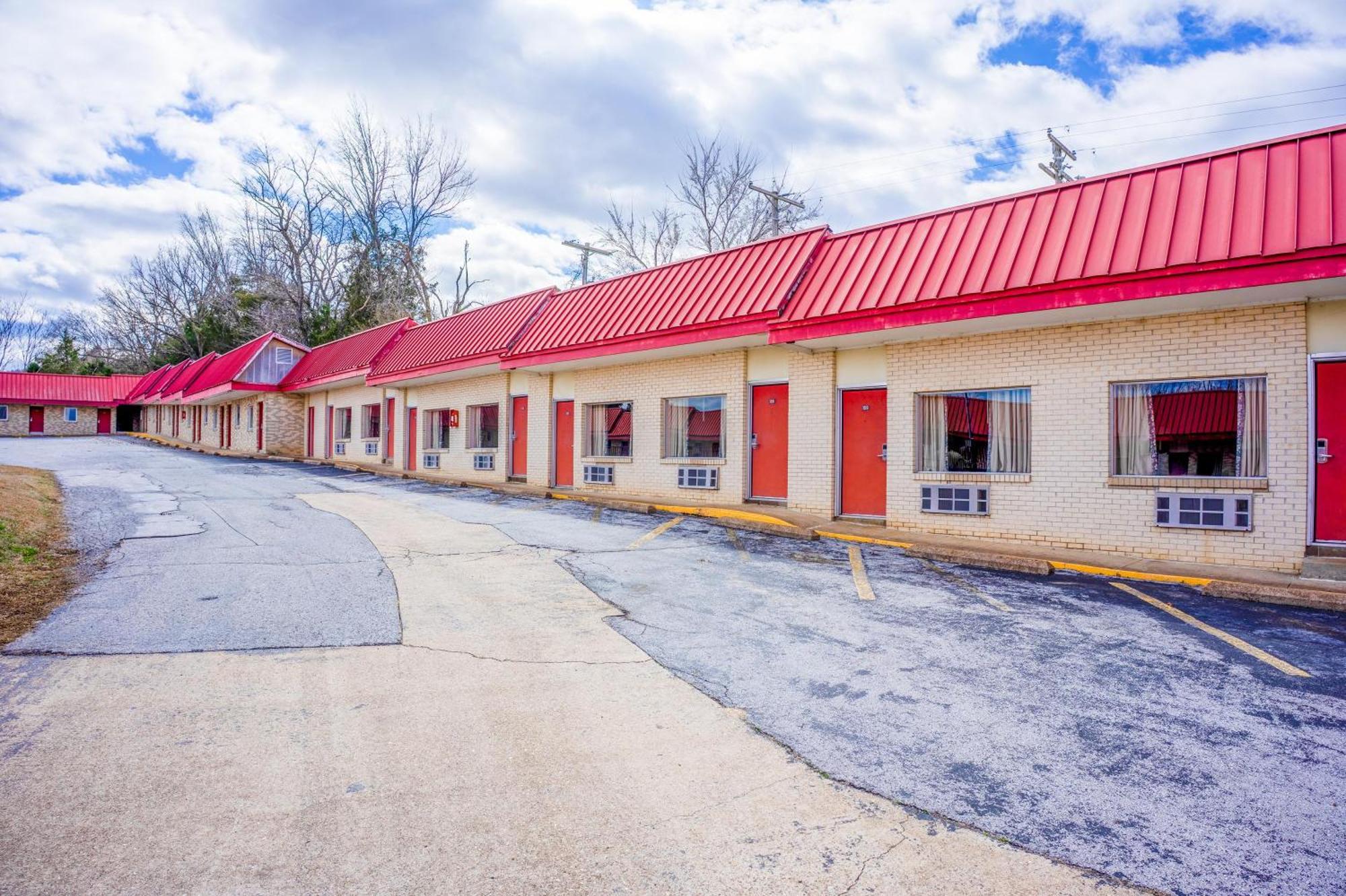 Ozark Junction Mountain View By Oyo Motel Екстериор снимка