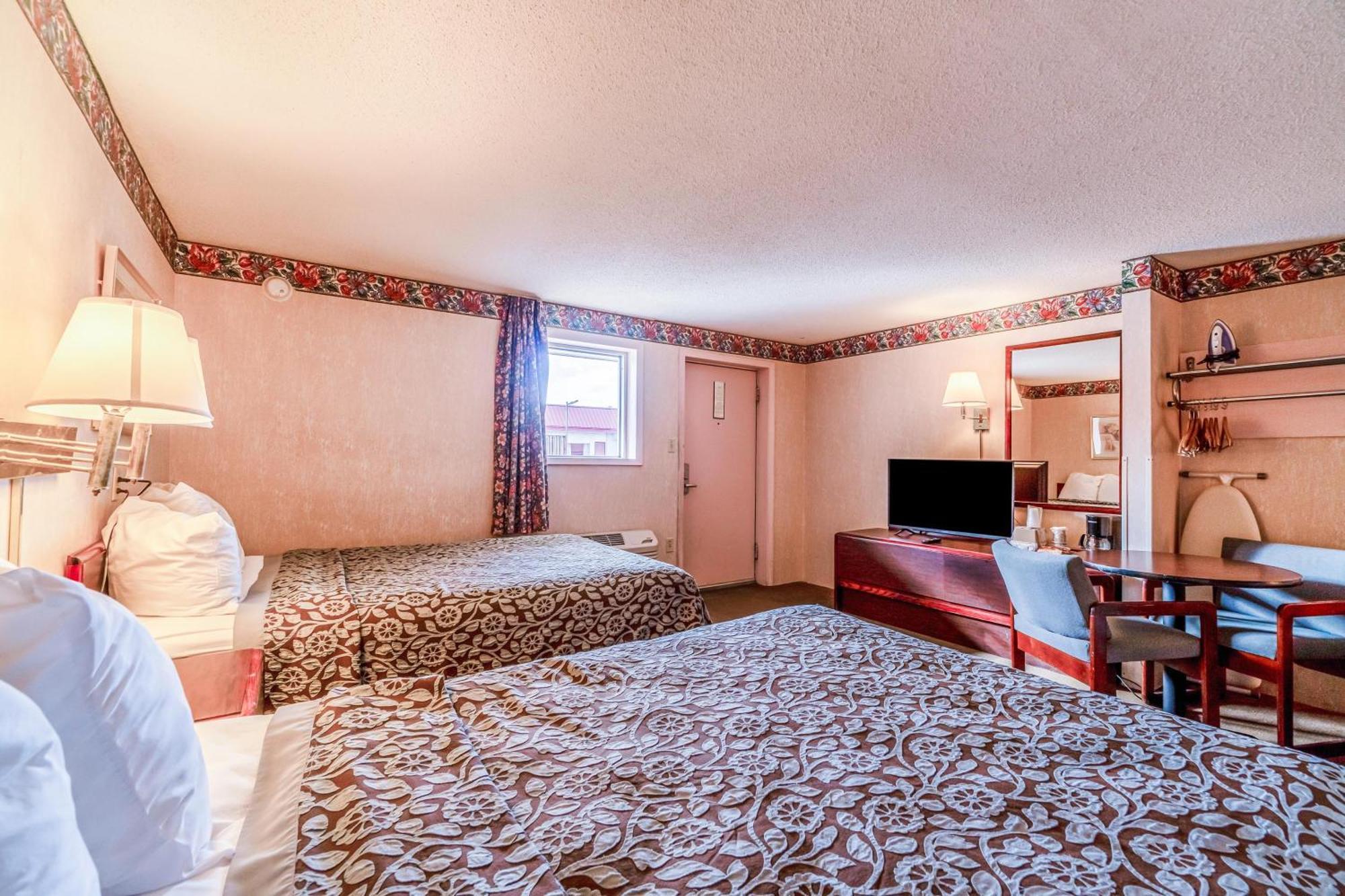 Ozark Junction Mountain View By Oyo Motel Екстериор снимка